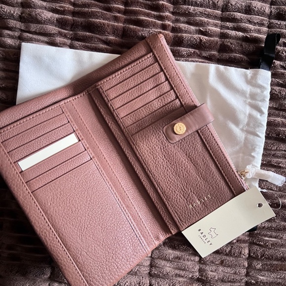 Radley London Billfold - Picture 2 of 2